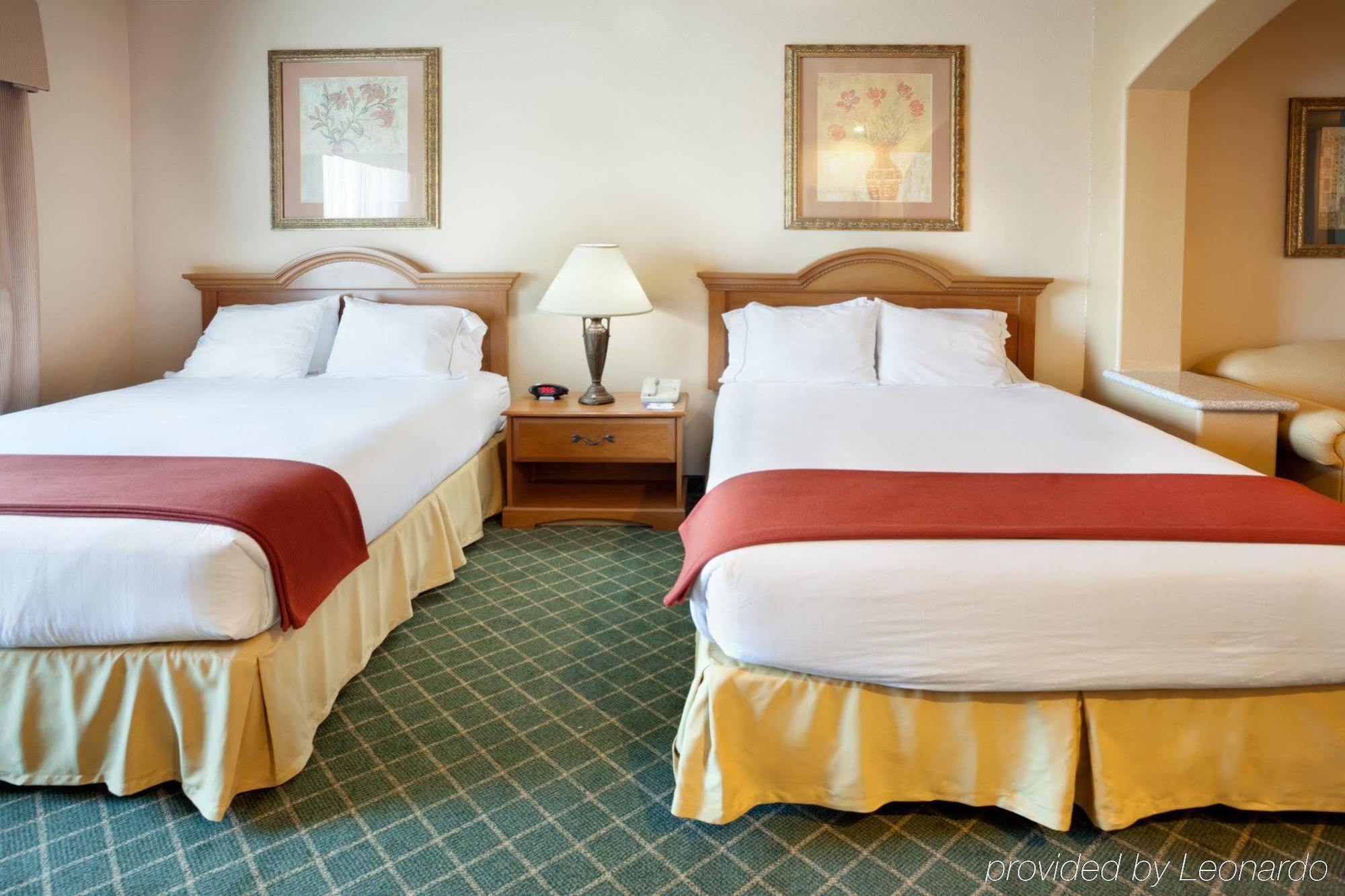 Holiday Inn Express Hotel And Suites Alice By Ihg Zimmer foto